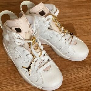 Gold 6 ring retro Jordans